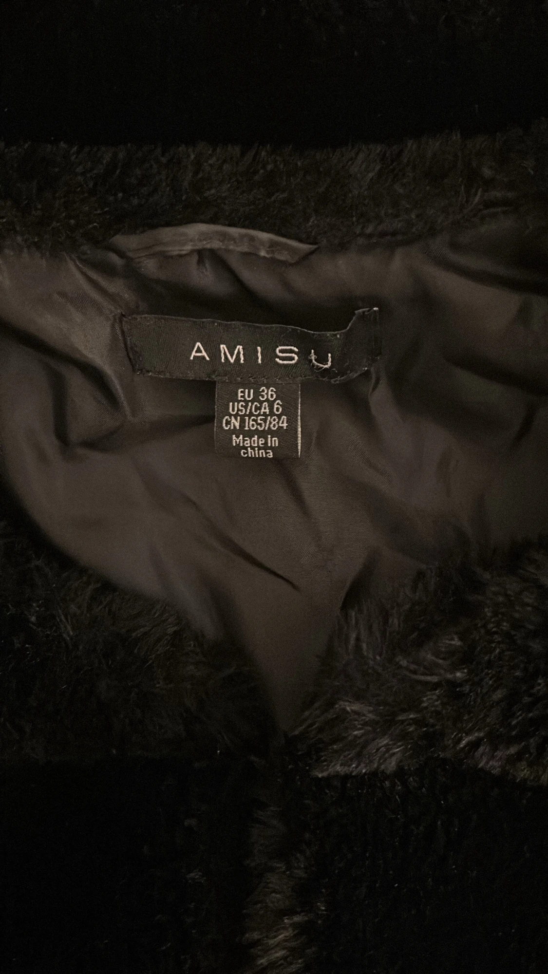 Svart pälsjacka med bälte från Amisu - 3