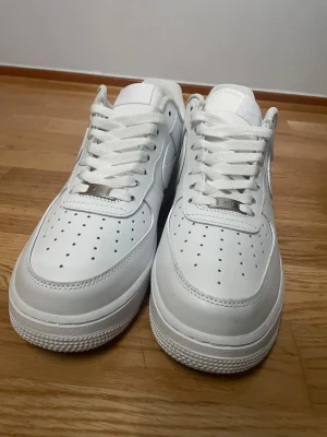 Helt nya Nike af1 - Helt nya aldrig använda air forces storlek 43