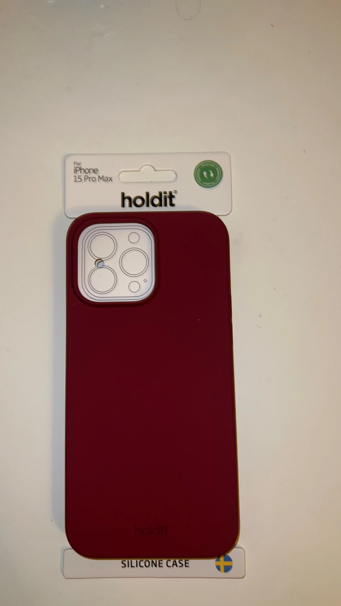 Vinrött mobilskal från holdit iPhone 15 Pro Max