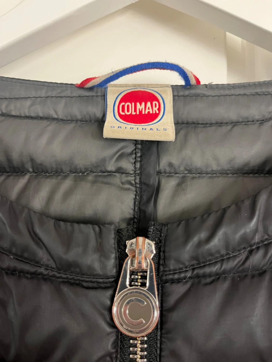 Svart pufferjacka från Colmar - 3