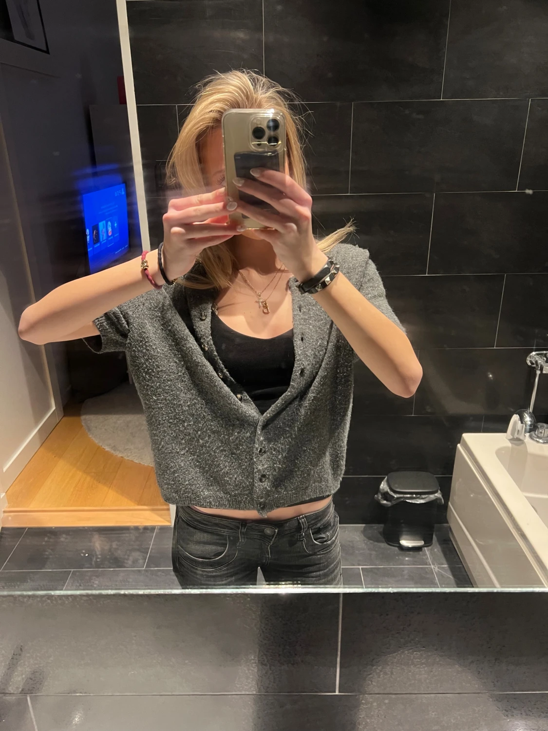 Grå stickad kofta från H&M