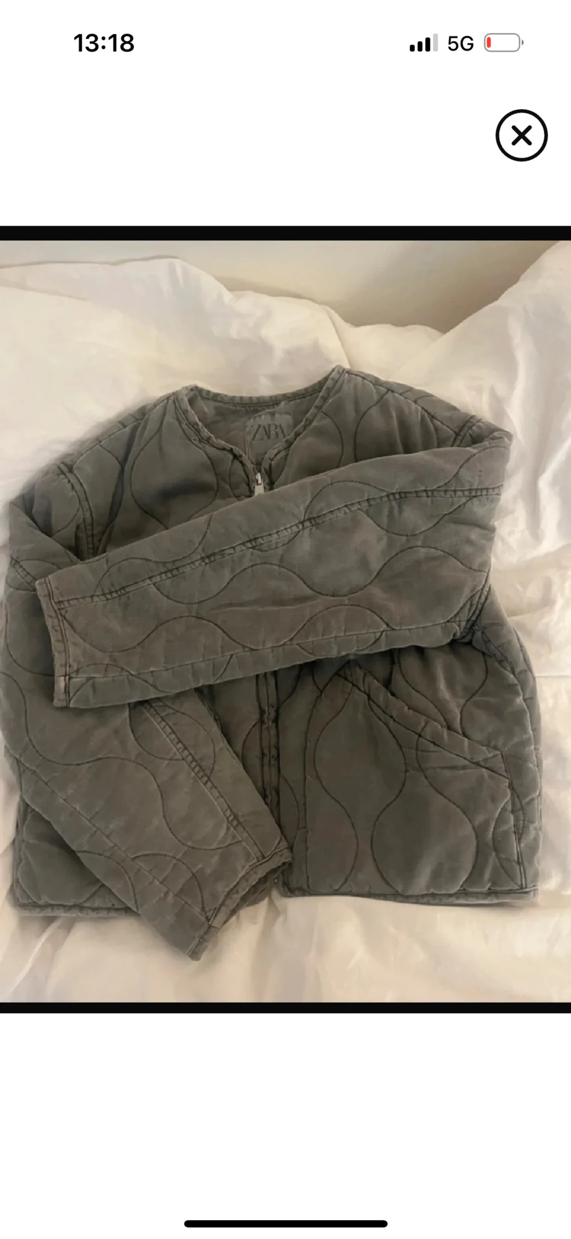 Grå quiltad jacka från Zara