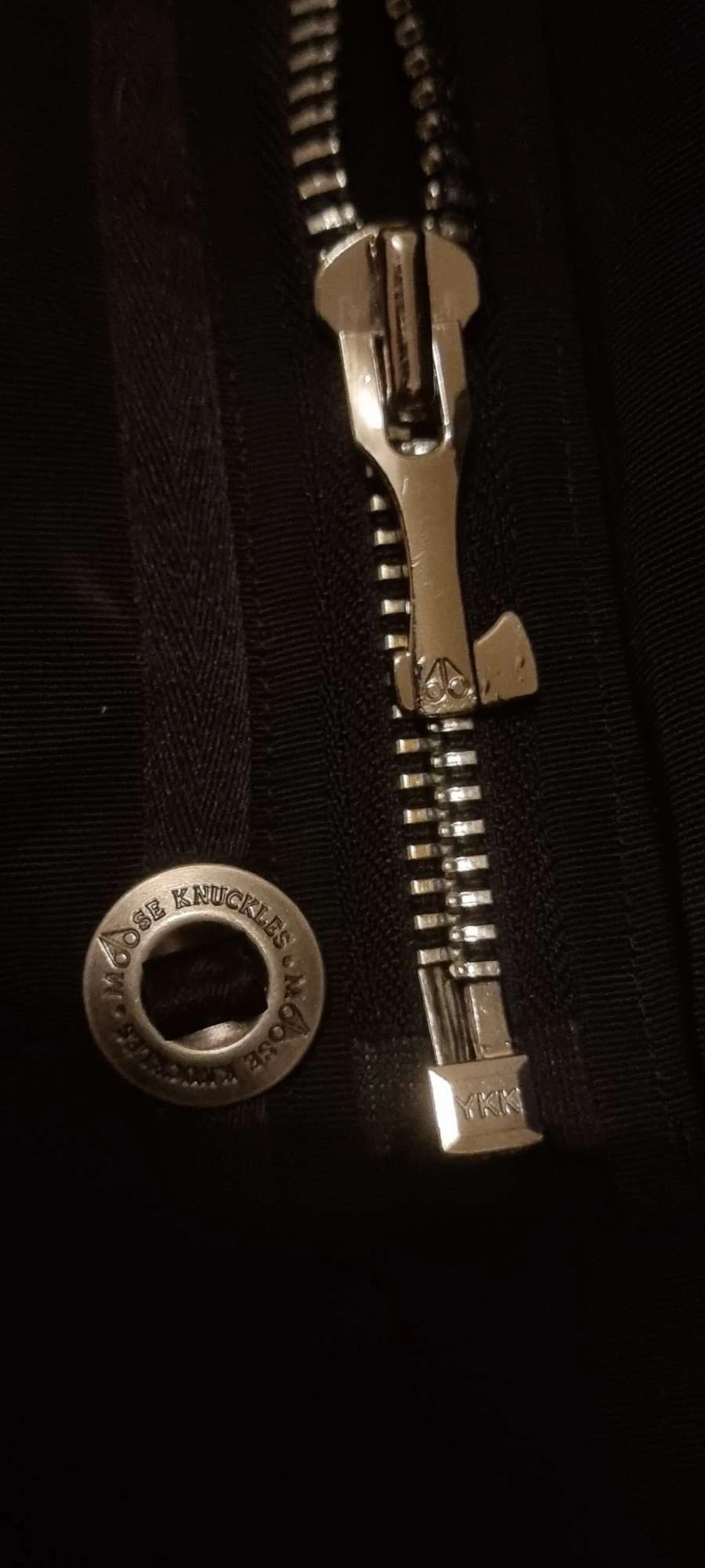 Svart dunjacka Moose Knuckles päls - 4