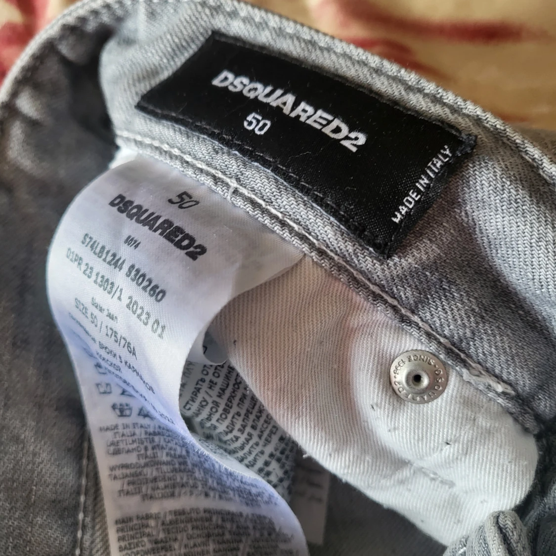 Dsquared2 styratvättade straight-jeans med strassutsmycking - 91