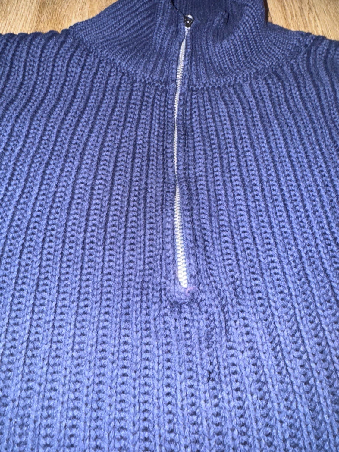 Marinblå stickad tröja NA-KD half zip - 2