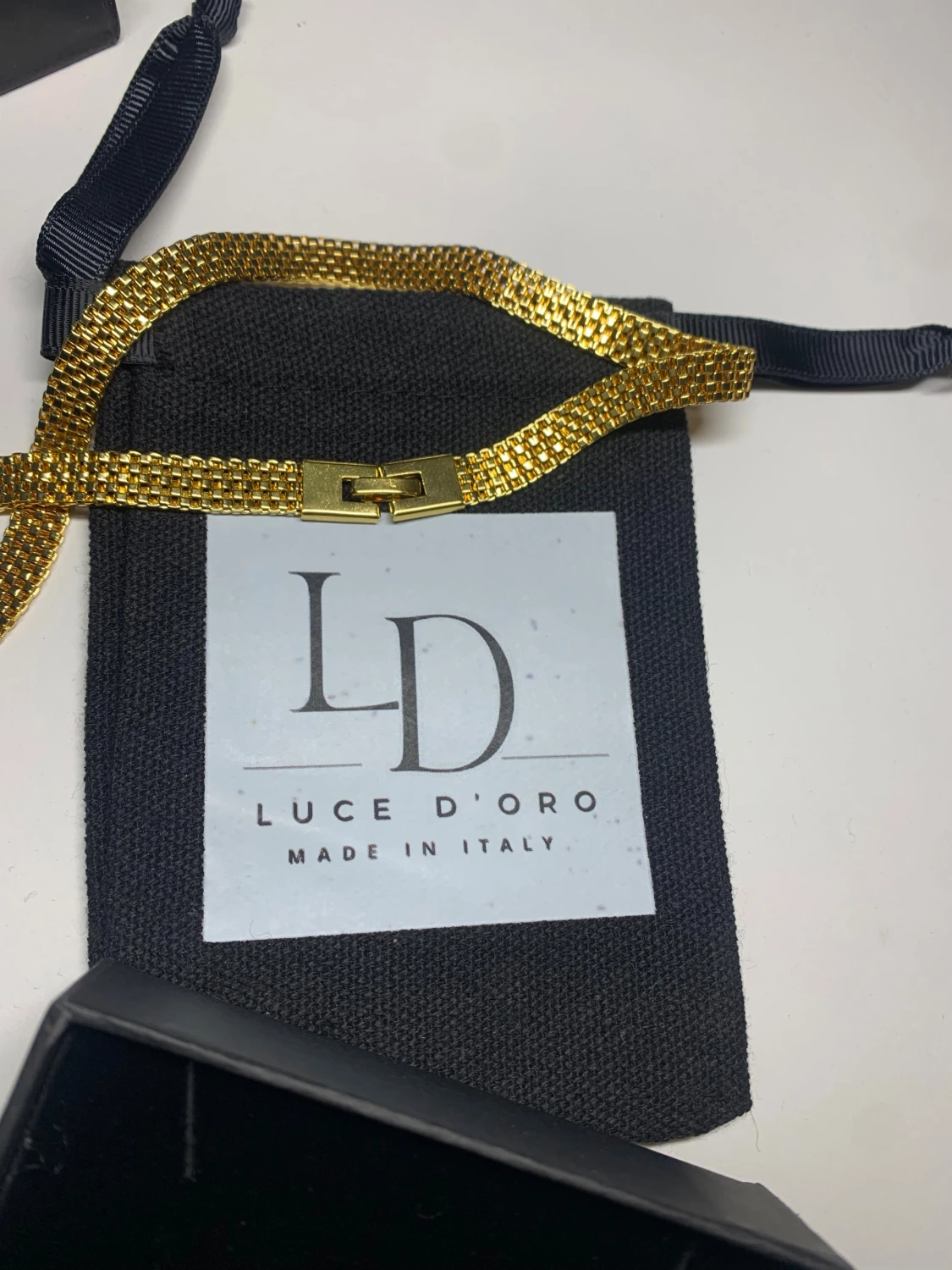 Guldfärgat smyckeset från Luce D'Oro - 3