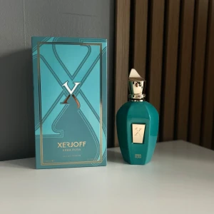 Xerjoff erba pura  - Säljer denna i princip helt nya xerjoff erba pura parfymen med 100ml. Kvitto finns självklart! Skriv vid fler frågor eller bilder!