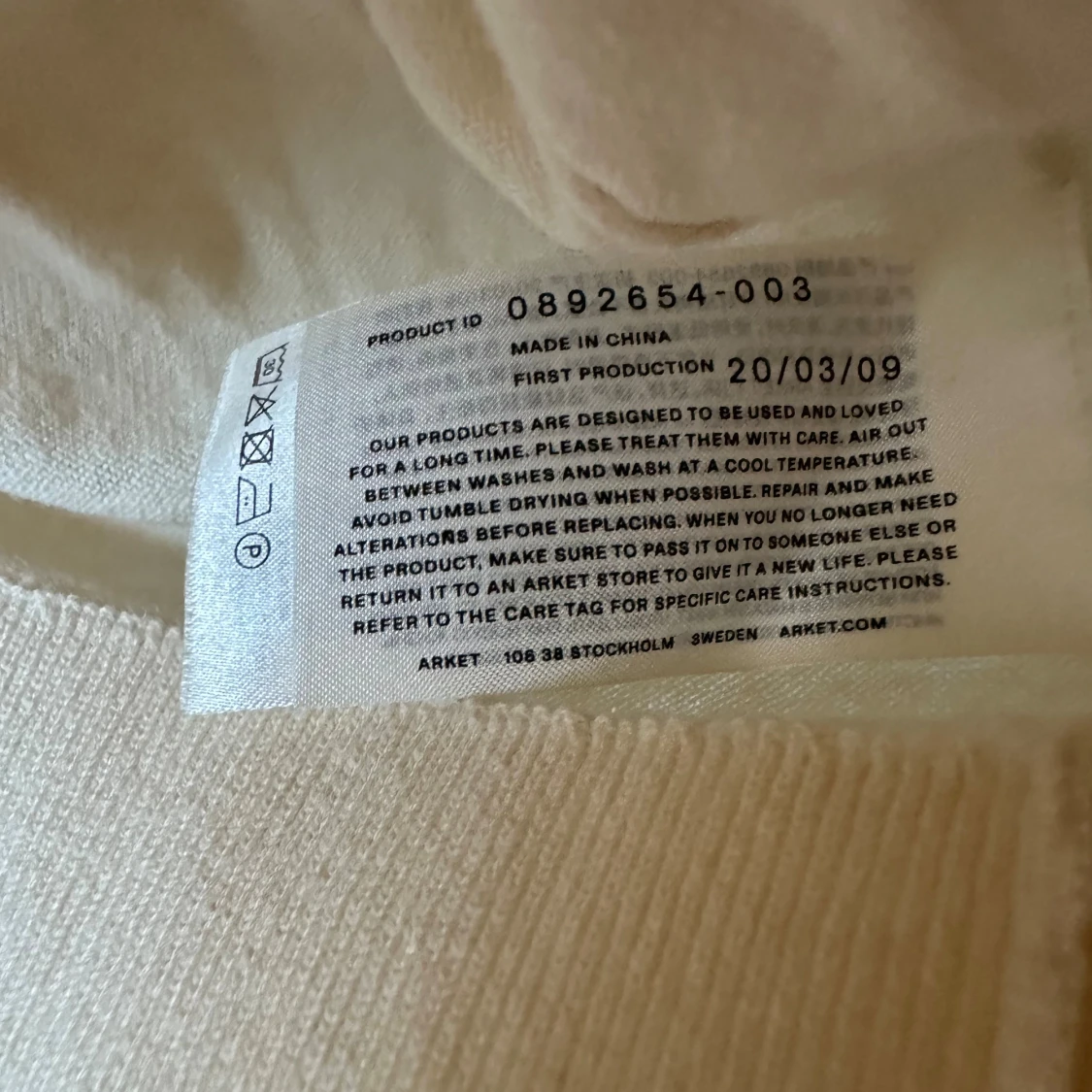 Beige pikétröja från Arket - 3