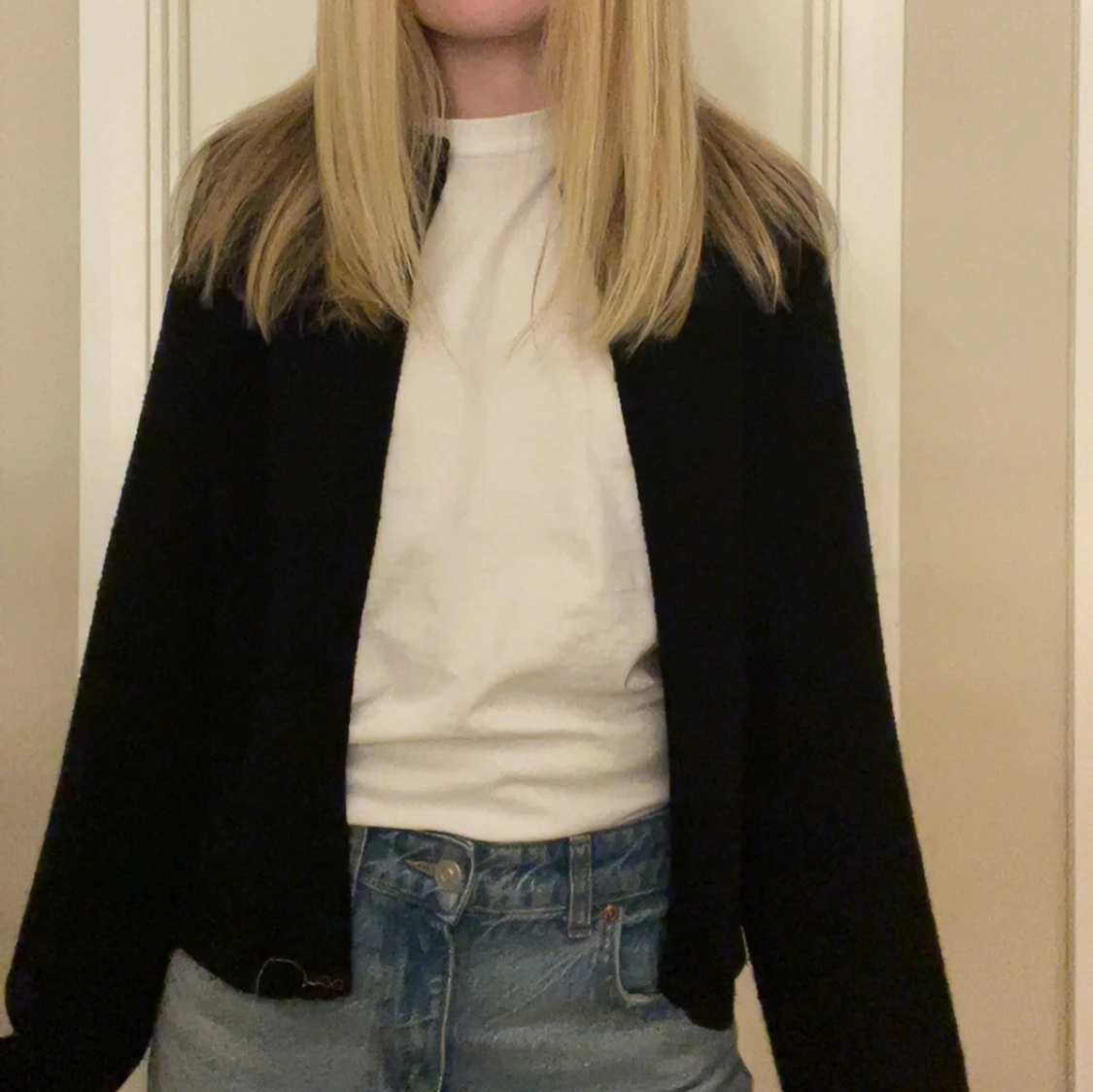 Svart cardigan jacka med knapp - 2