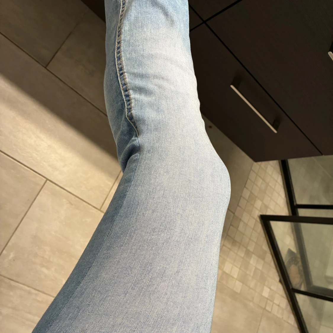 Ljusblå bootcut jeans från Only - 1