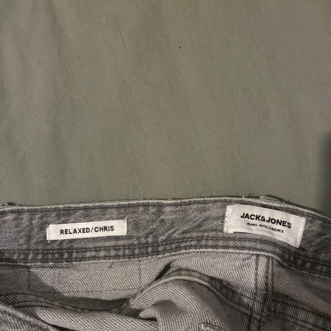 Grå relaxed chris jeans från Jack & Jones - 3