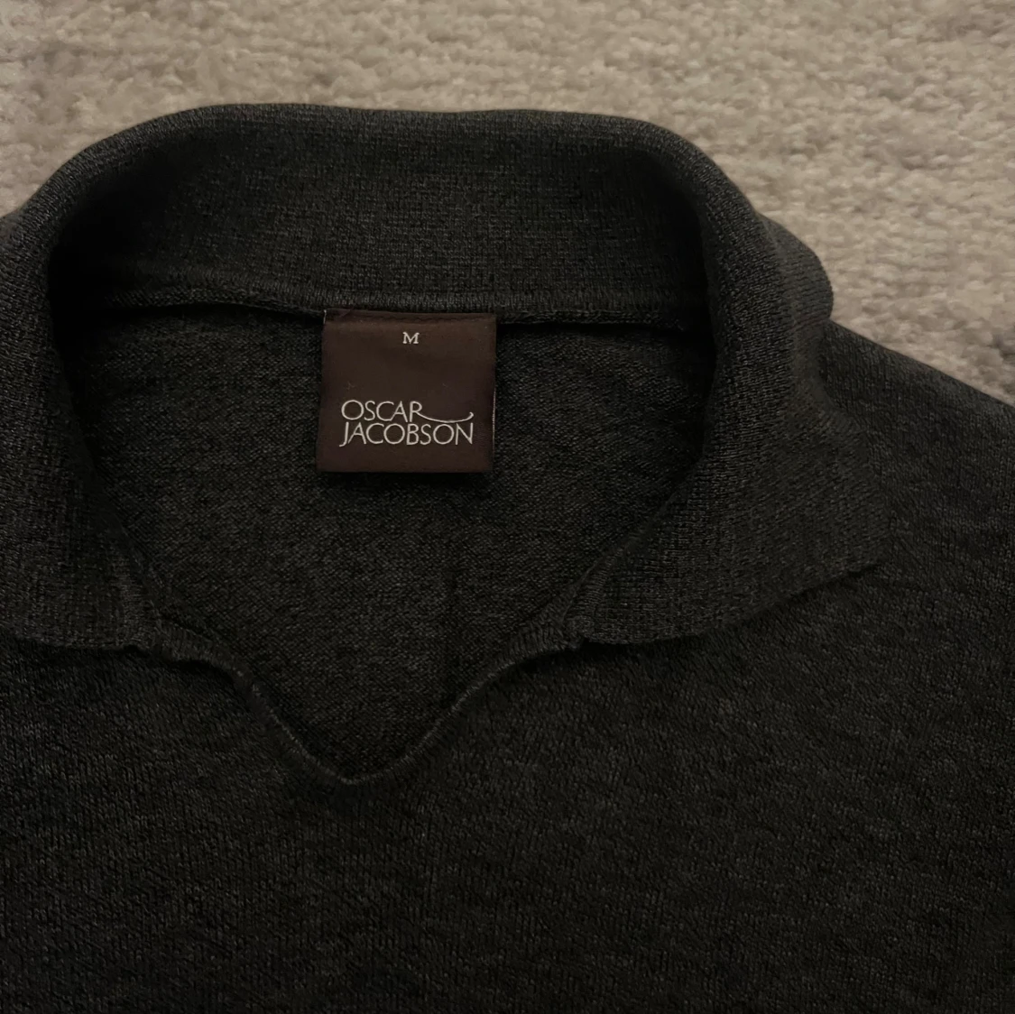 Svart polotröja från Oscar Jacobson - 1