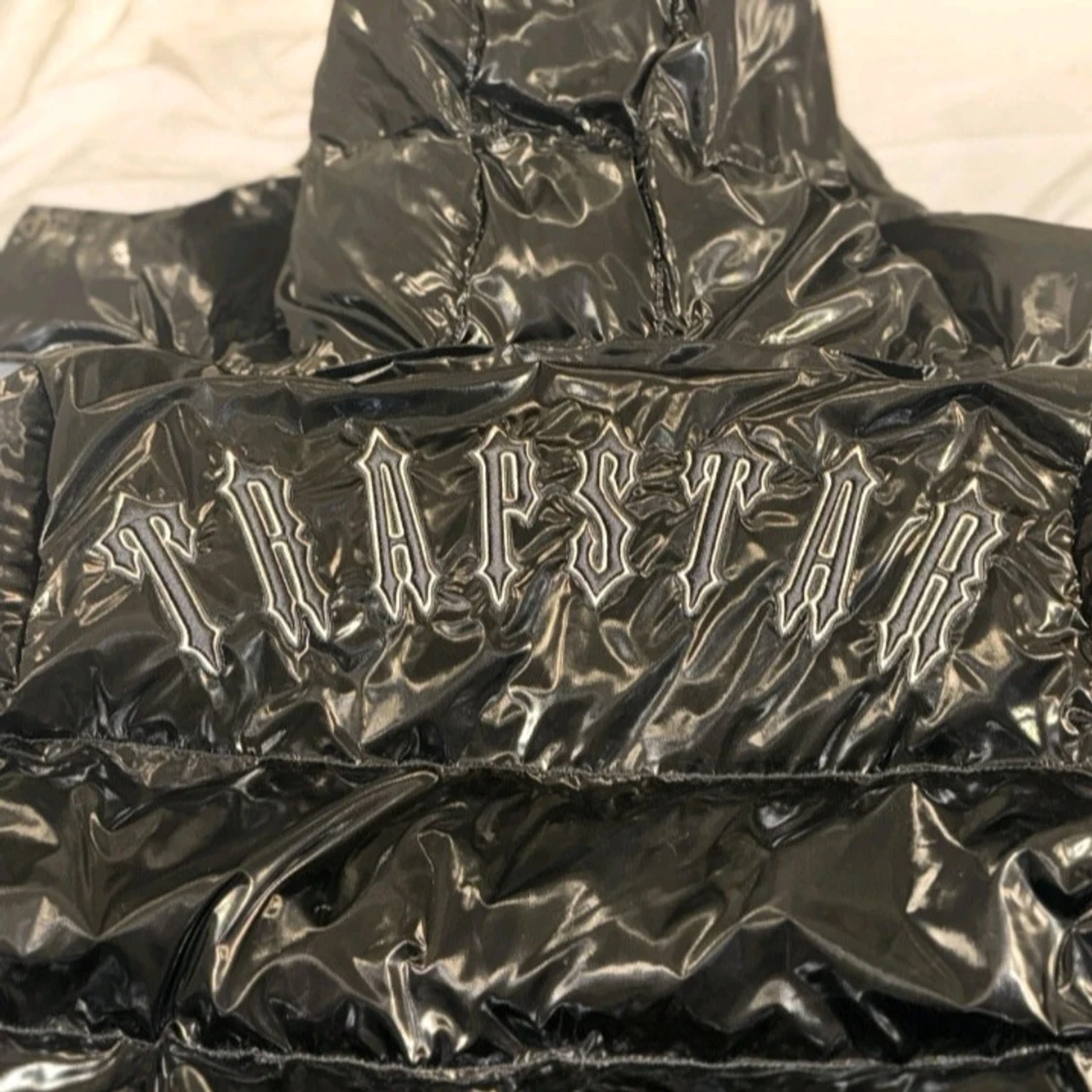 Svart pufferjacka från Trapstar - 1