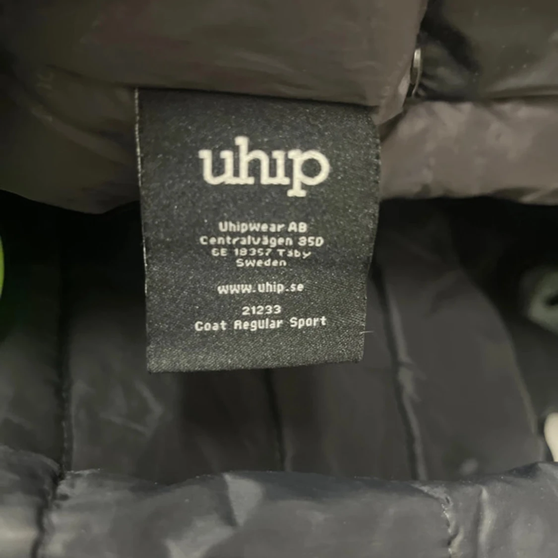 Svart lång dunjacka från Uhip - 1