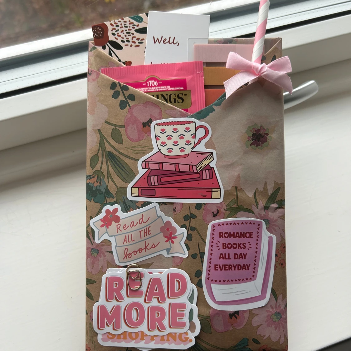 Blind Date With A Book ~ Romance 💖