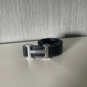 Svart bälte  - 10/10 skick 