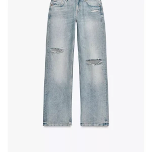 Jeans - Lågmidjade gråblå jeans som endast används 2 gånger.😊