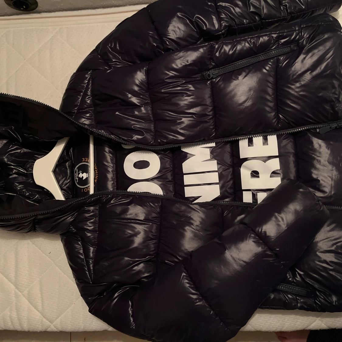 Mörkblå pufferjacka från Save The Duck - 2