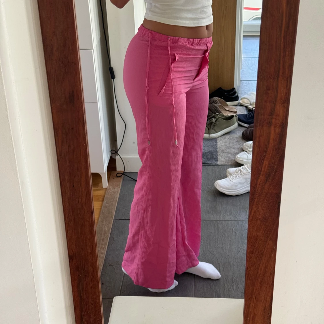 Rosa wide byxor med snörning - 1