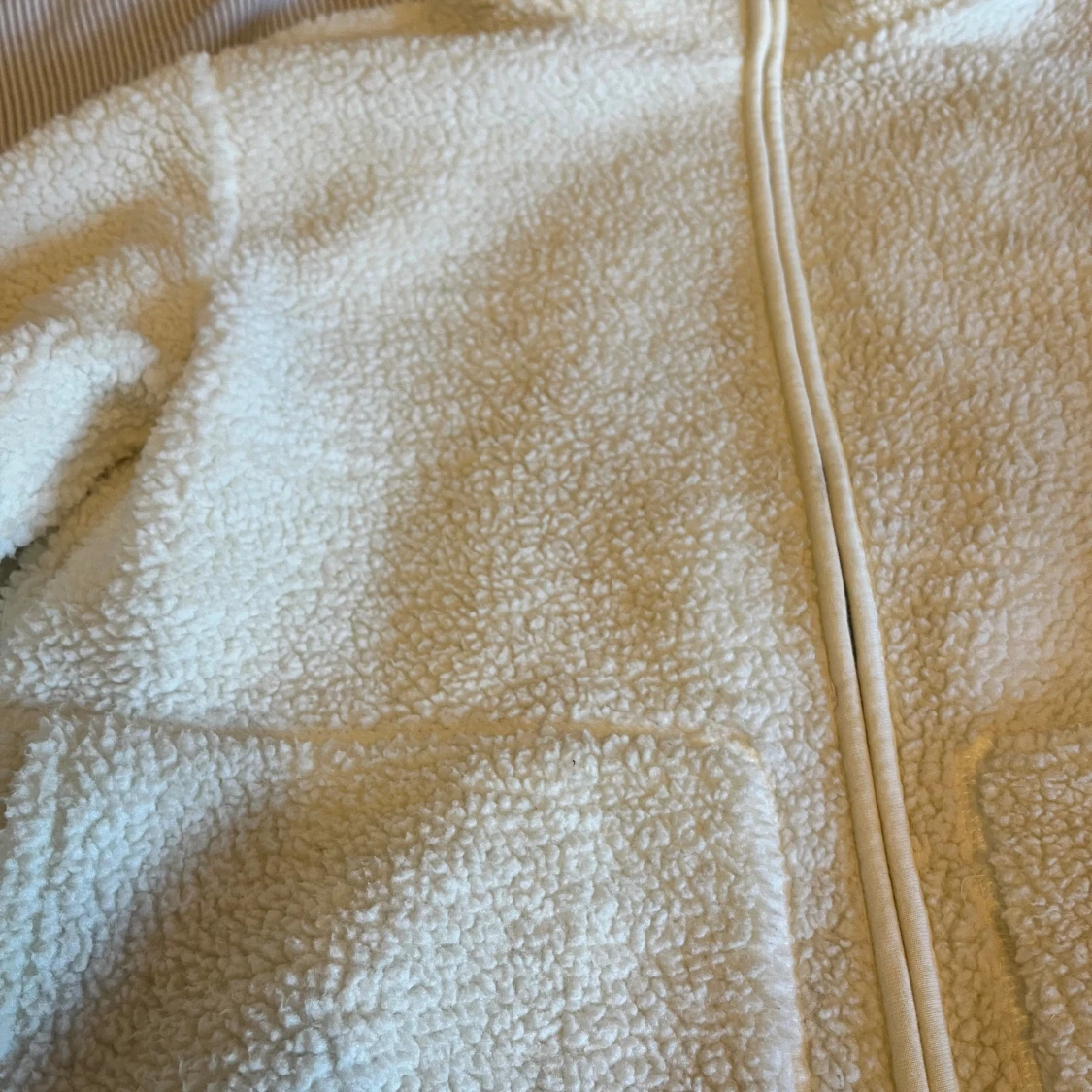 Vit Teddy jacka  - 2