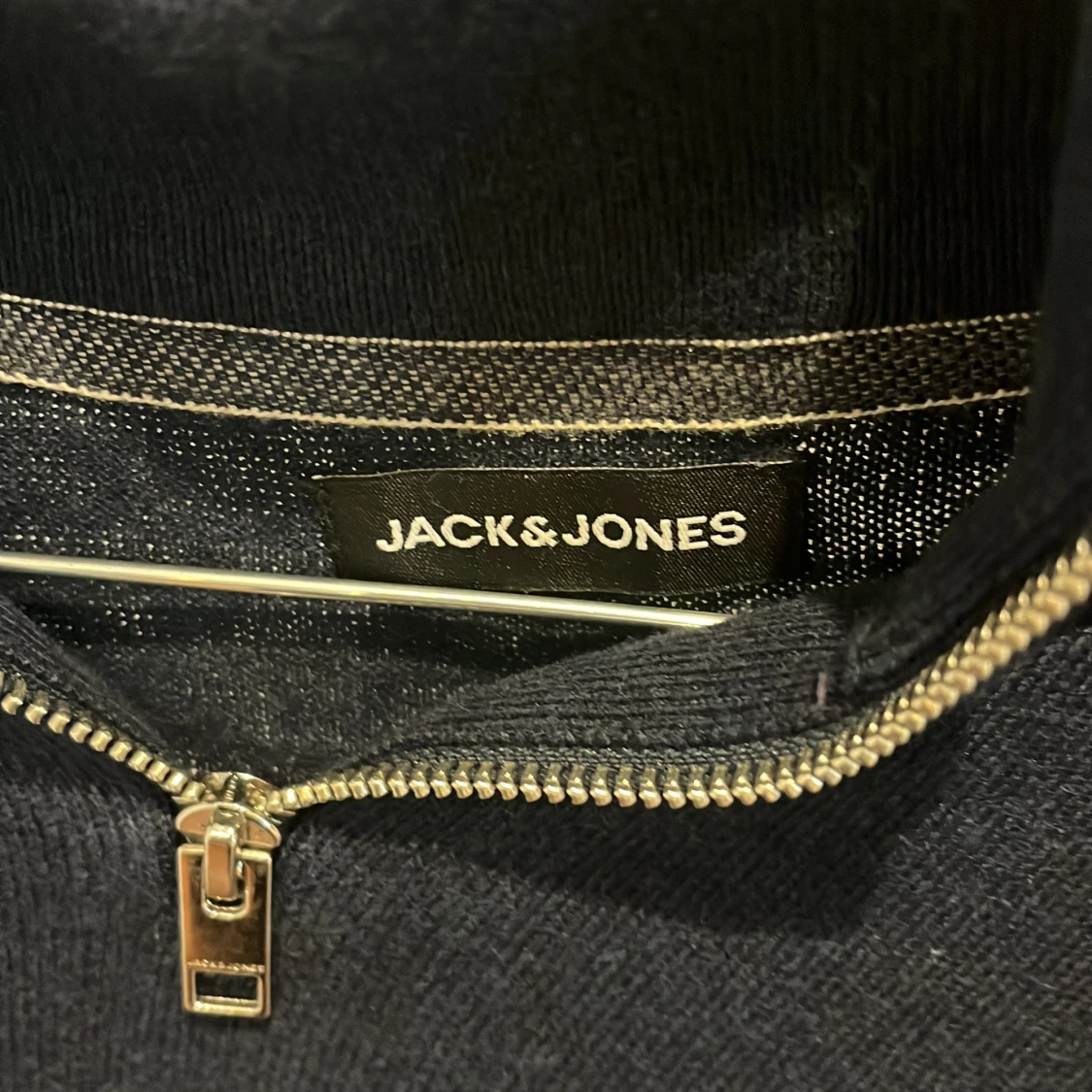 Mörkblå half zip tröja Jack & Jones - 1