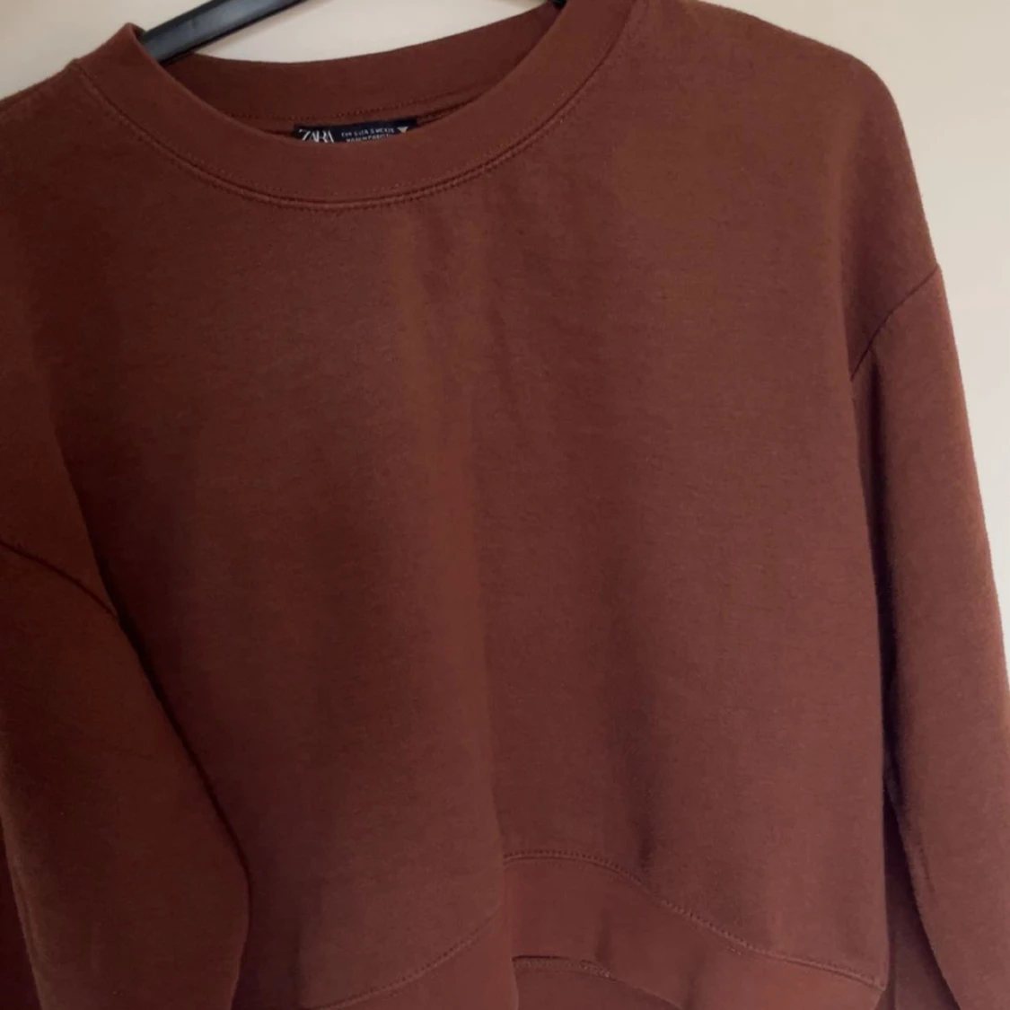 Brun sweatshirt från Zara - 1