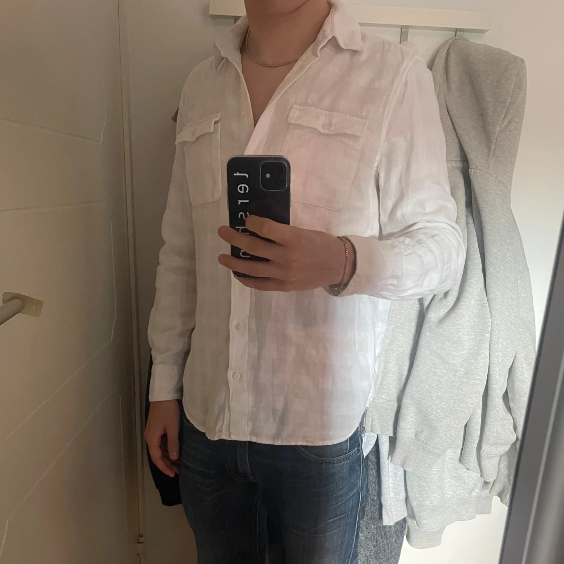 Vit skjorta i linne från Wrangler