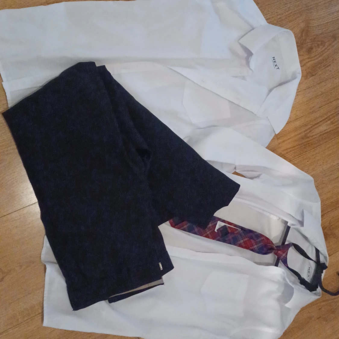 Svart barn kostymset från Opposuits & Next - 2