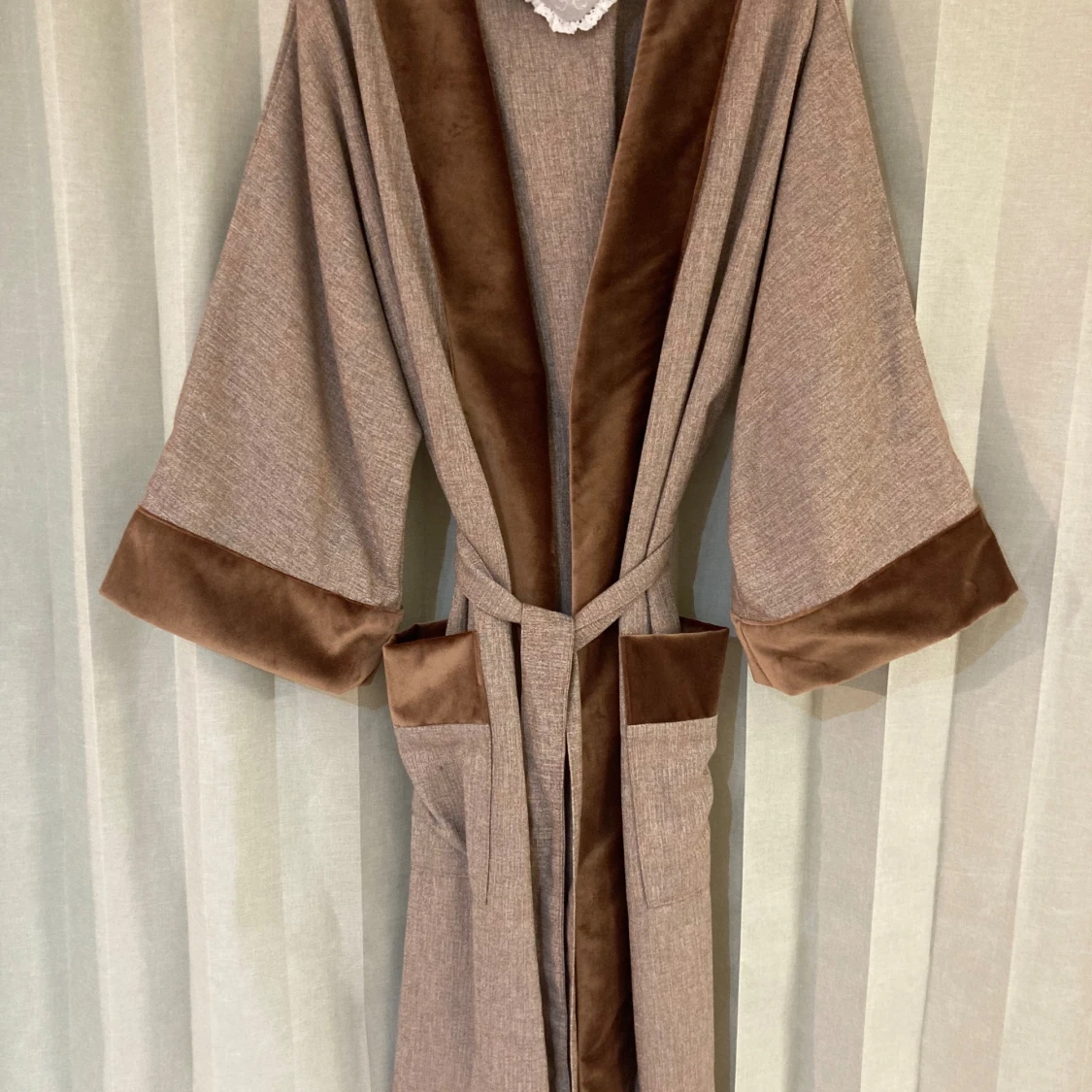 Skräddarsydd Kimono/Rock – Helt Ny