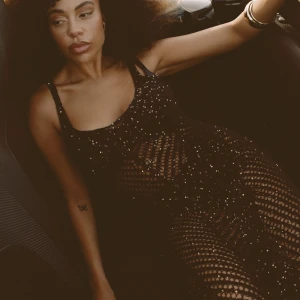 Klänning ifrån Hunkemöller med guld glitter - Ny med prislapp! Stl S