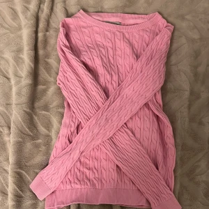 Rosa stickad tröja  - Jätte fin stickad tröja från Ullared