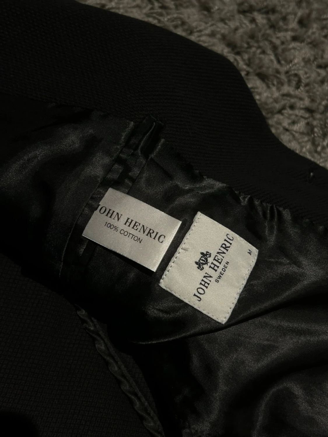 John Henric kavaj - 2