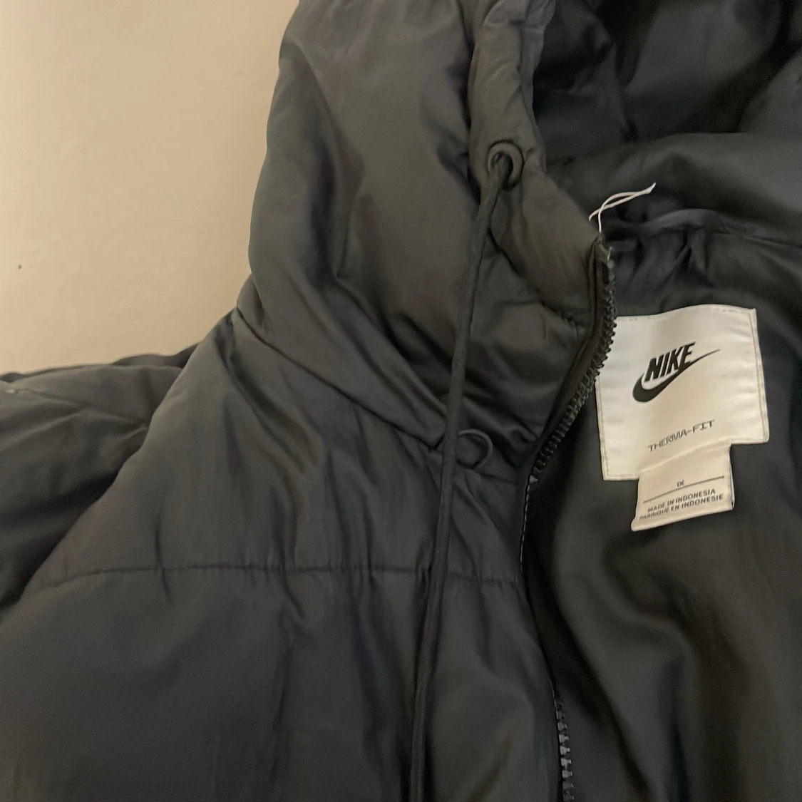 Svart Nike pufferjacka Therma-Fit XL - 4