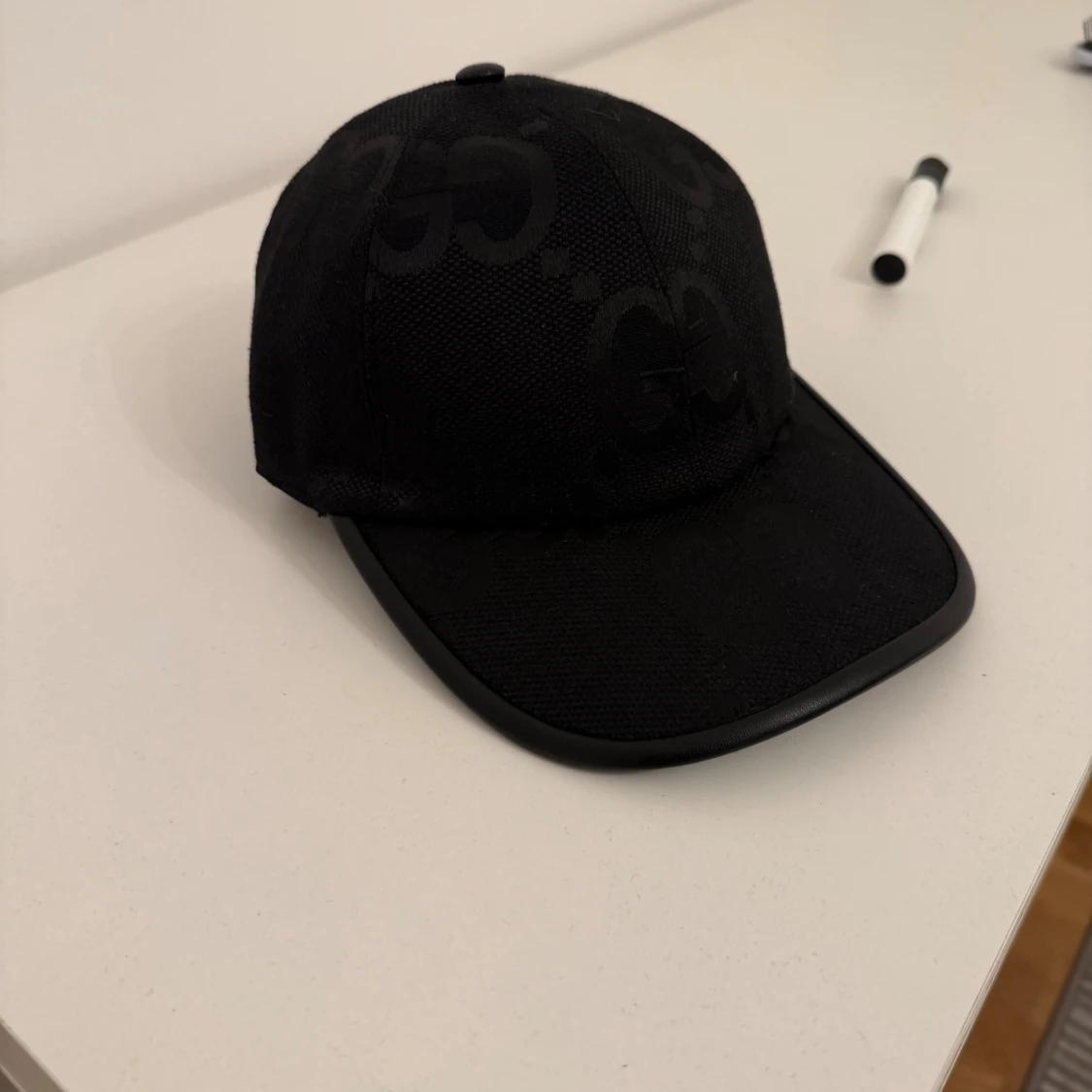 Svart keps från Gucci, storlek M - 1