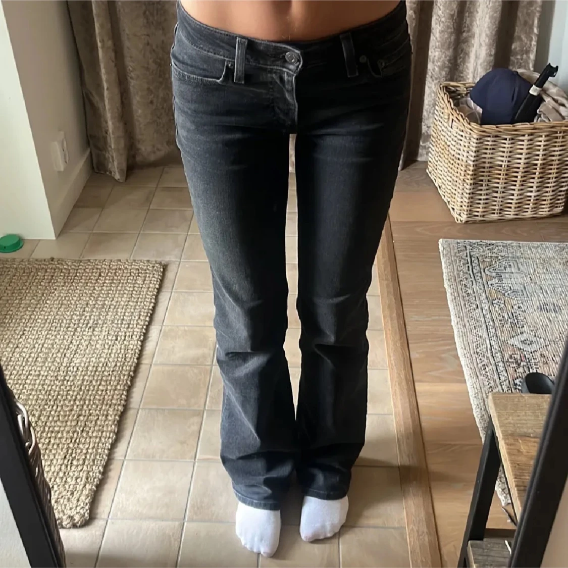 Svarta bootcut jeans från Levi's