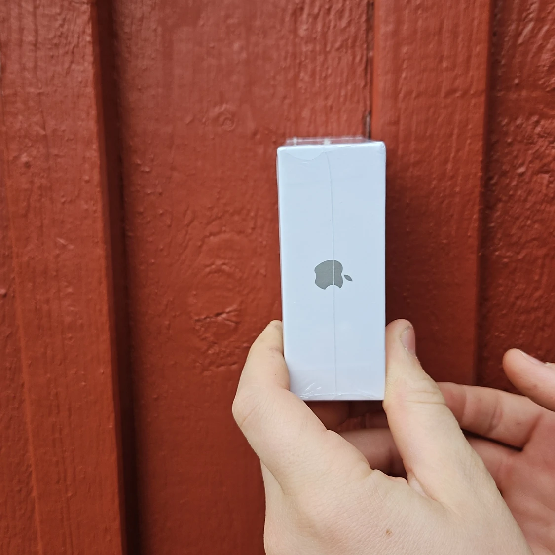 AirPods 4 Active Noise Cancellation - 1