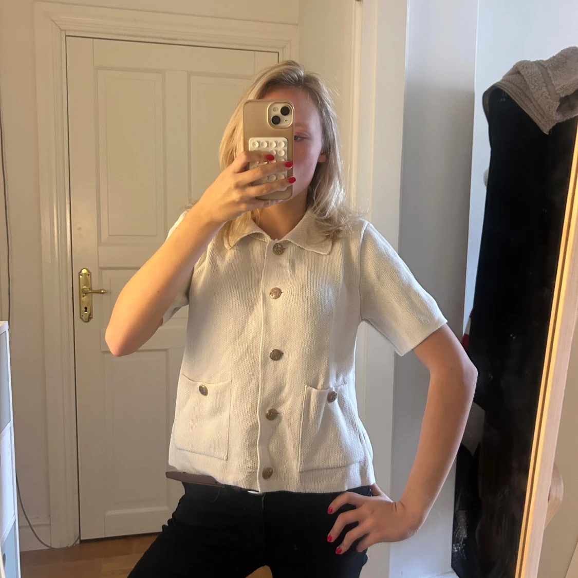 Vit stickad kofta med fickor💖 - 1