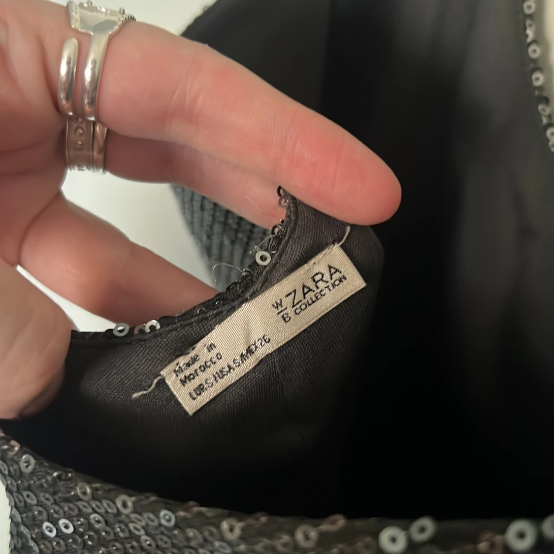 Svart glittrig kortklänning från Zara - 2