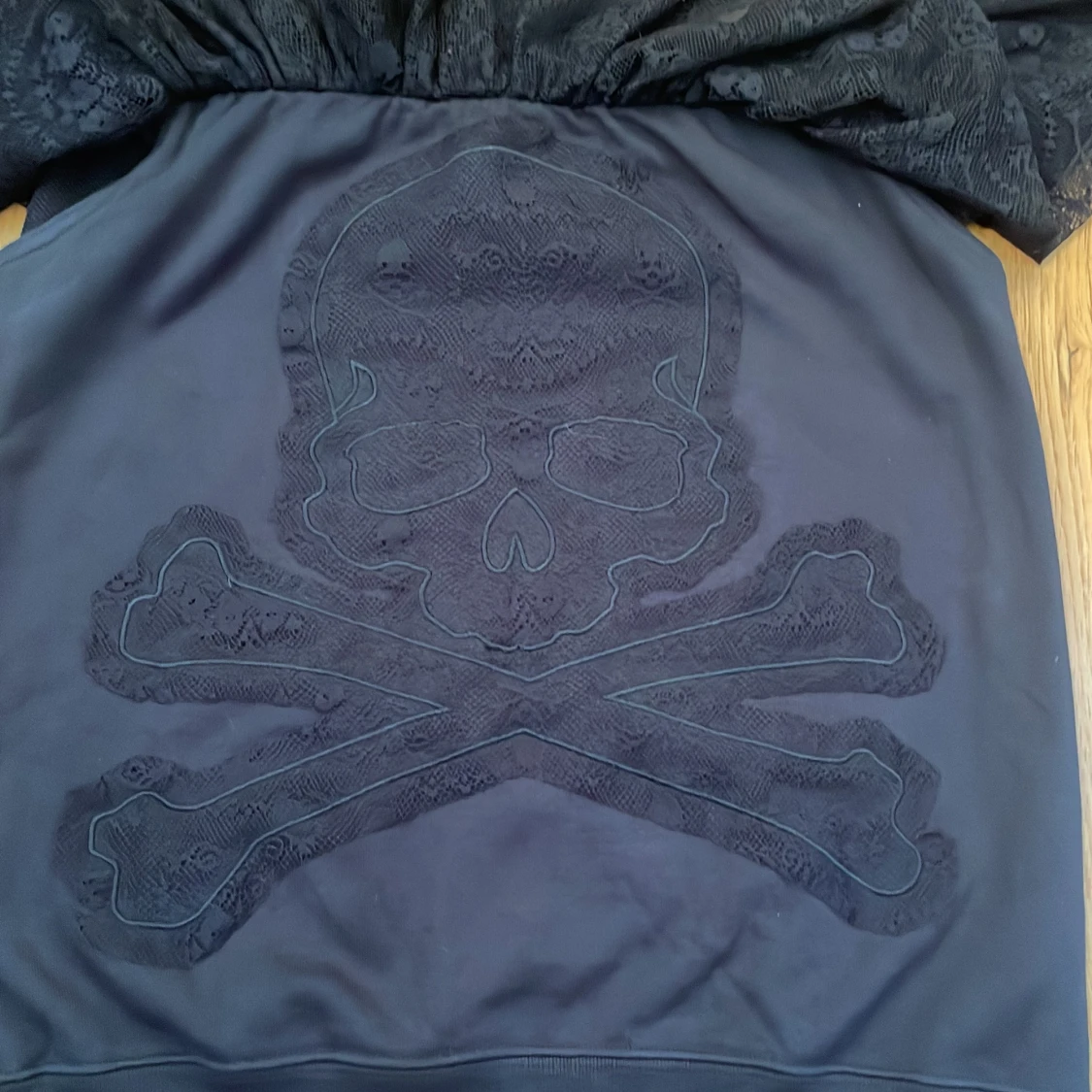 Svart offshoulder topp Mastermind Japan - 2