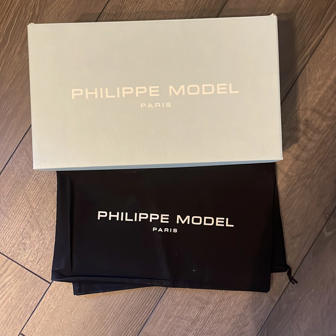 Philippe Model vita sneakers i skinn - 4