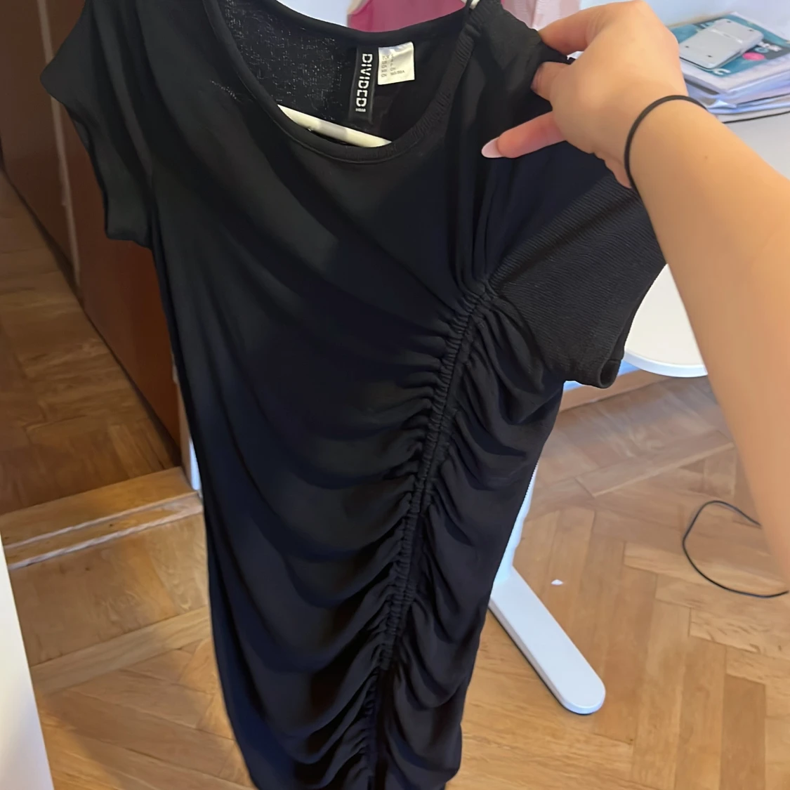 Svart kortklänning från Divided H&M