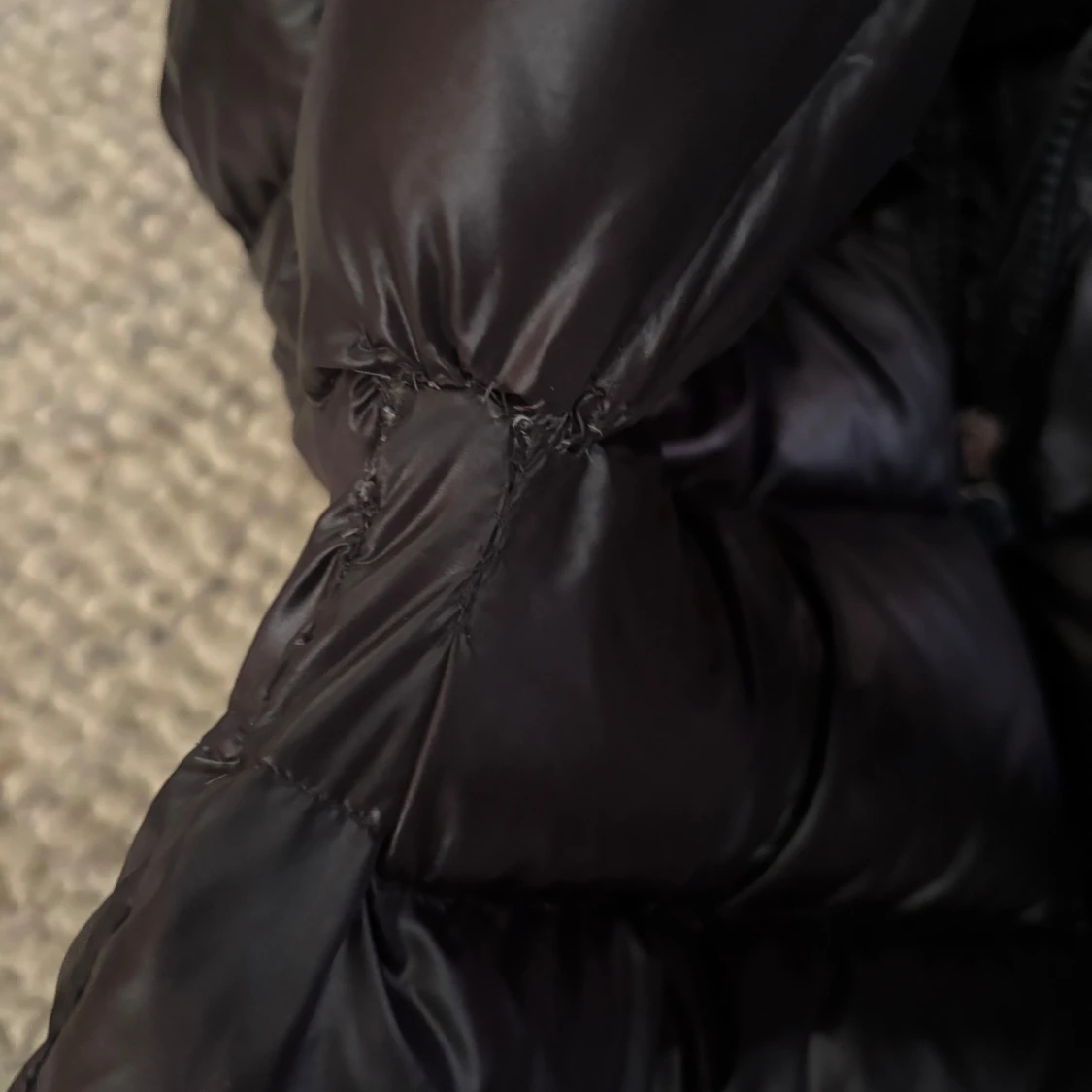 Svart Moncler Maya - 3