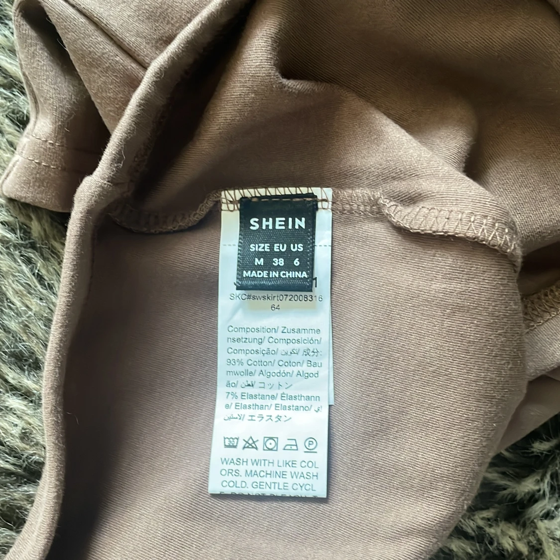 Beige kortkjol från SHEIN - 1