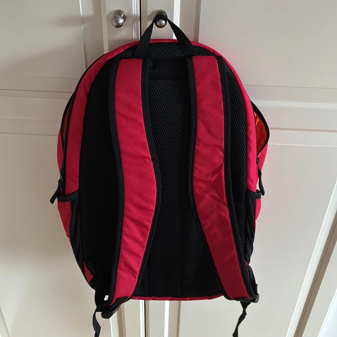 Röd ryggsäck från Yonex - 4