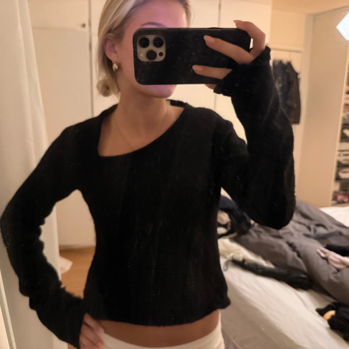 Svart stickad tröja från LeGer - 1