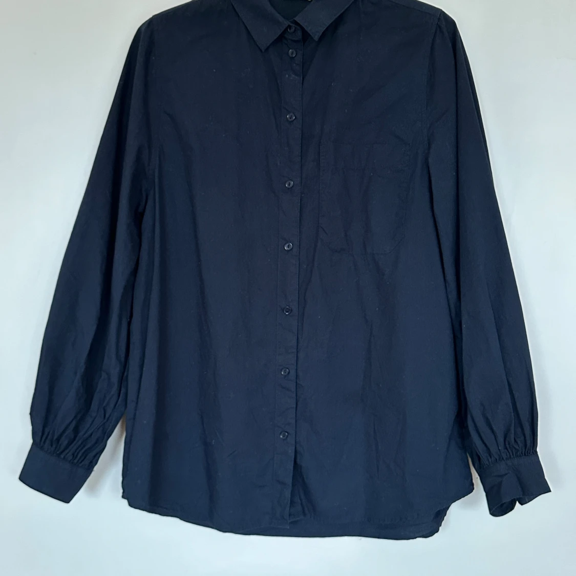 Mörkblå skjorta från Indiska XS