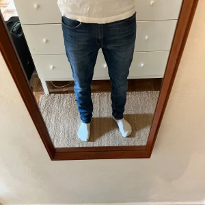 Tiger of Sweden jeans  - Säljer dessa tvär snygga jeans som passar till fan allt riktigt skön passform i den populära modellen pilesterio och storlek 30/32 först till kvarn 