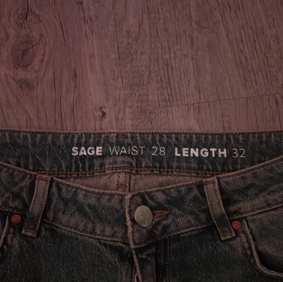 Wide jeans från Bikbok, midja 28/32 - 2