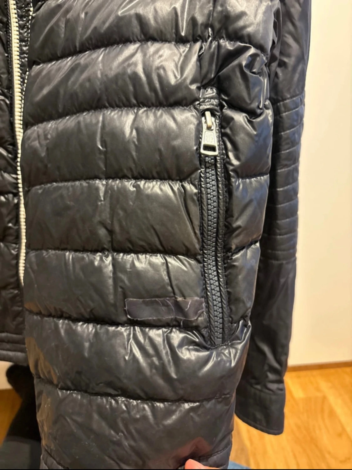 Svart pufferjacka från Moncler storlek 1 sitter som 2 - 5