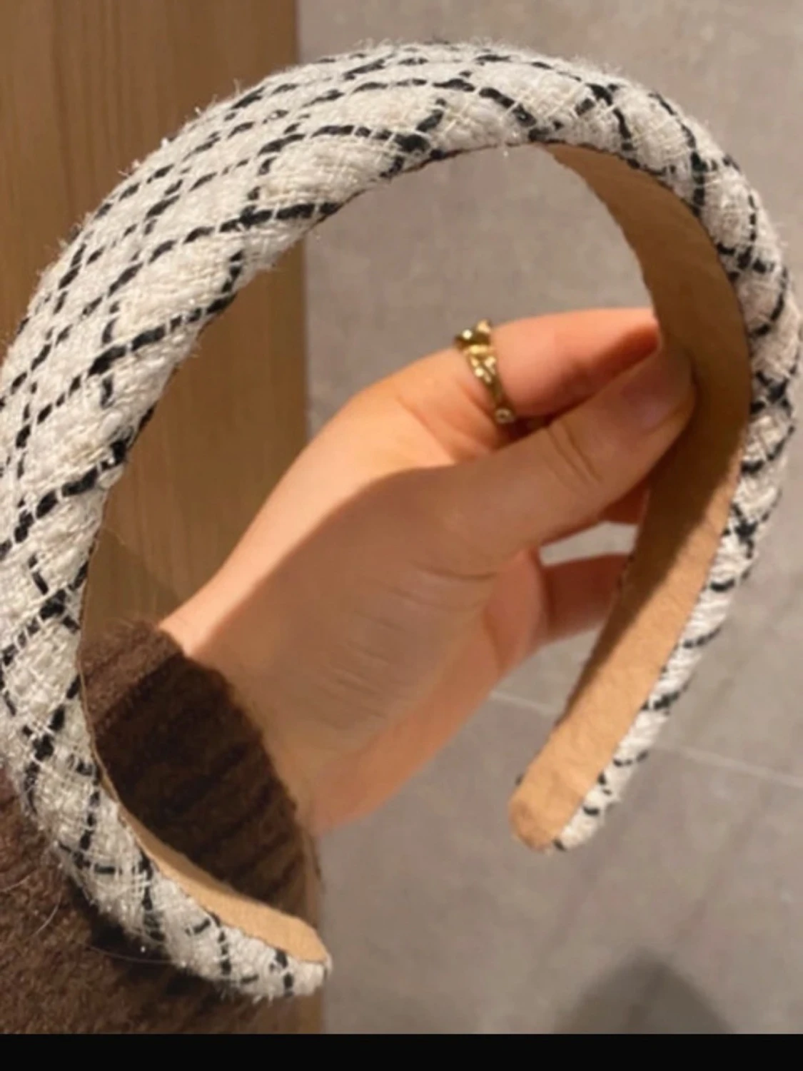 Vit och svart rutig diadem